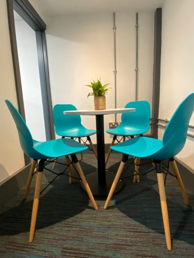 Break out area, with desk and four chairs